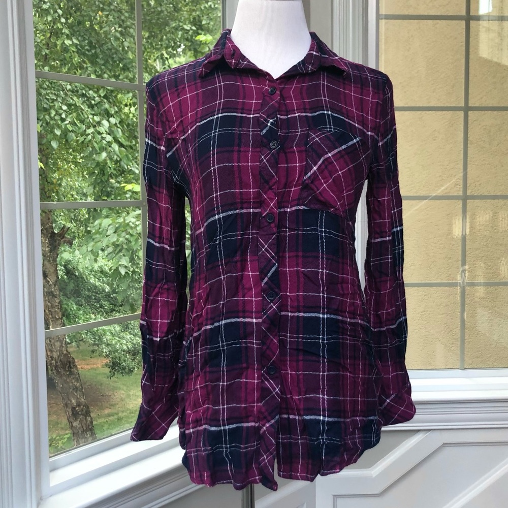 Berry & navy button down